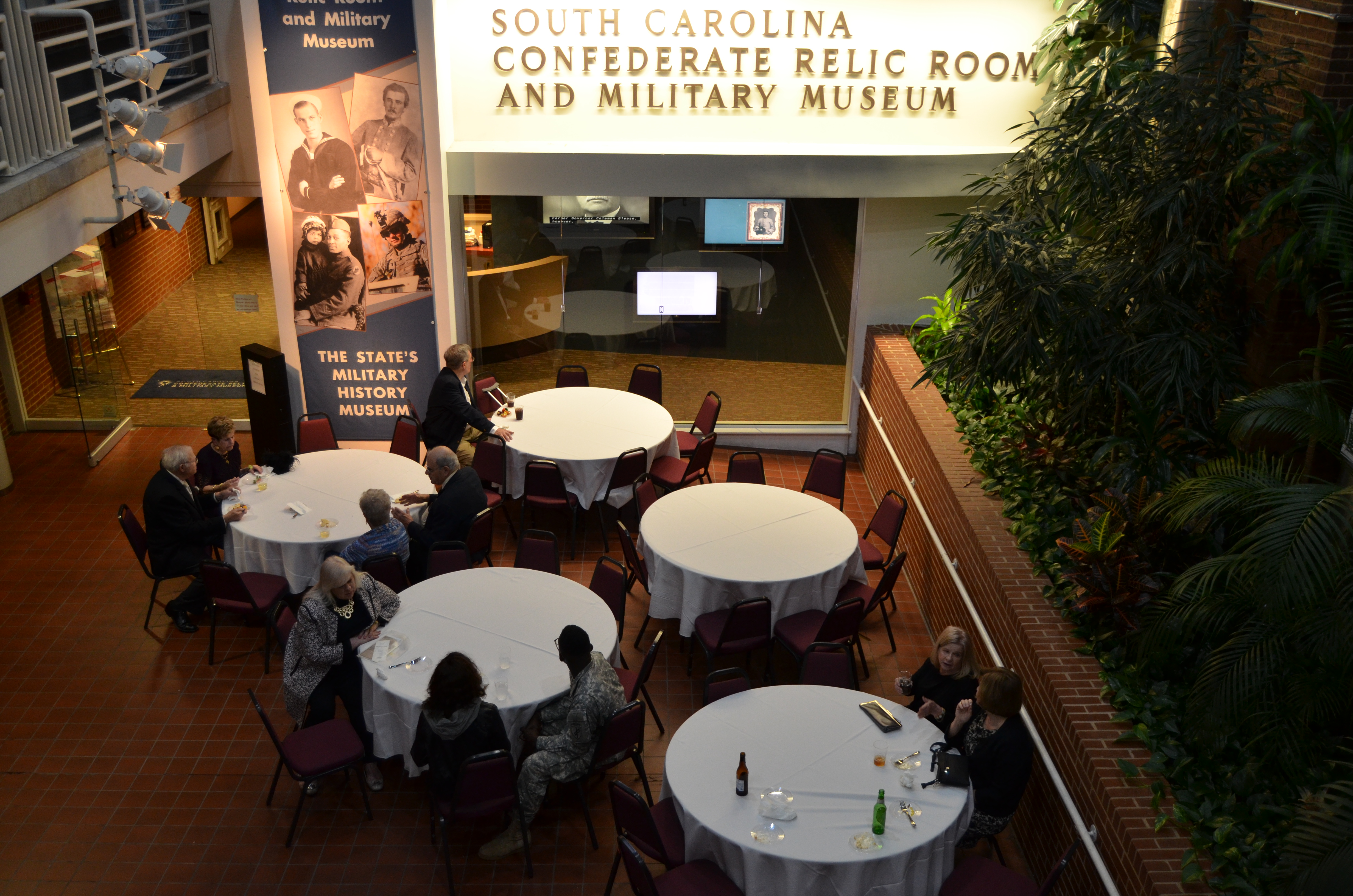 CA BDE Reception table
