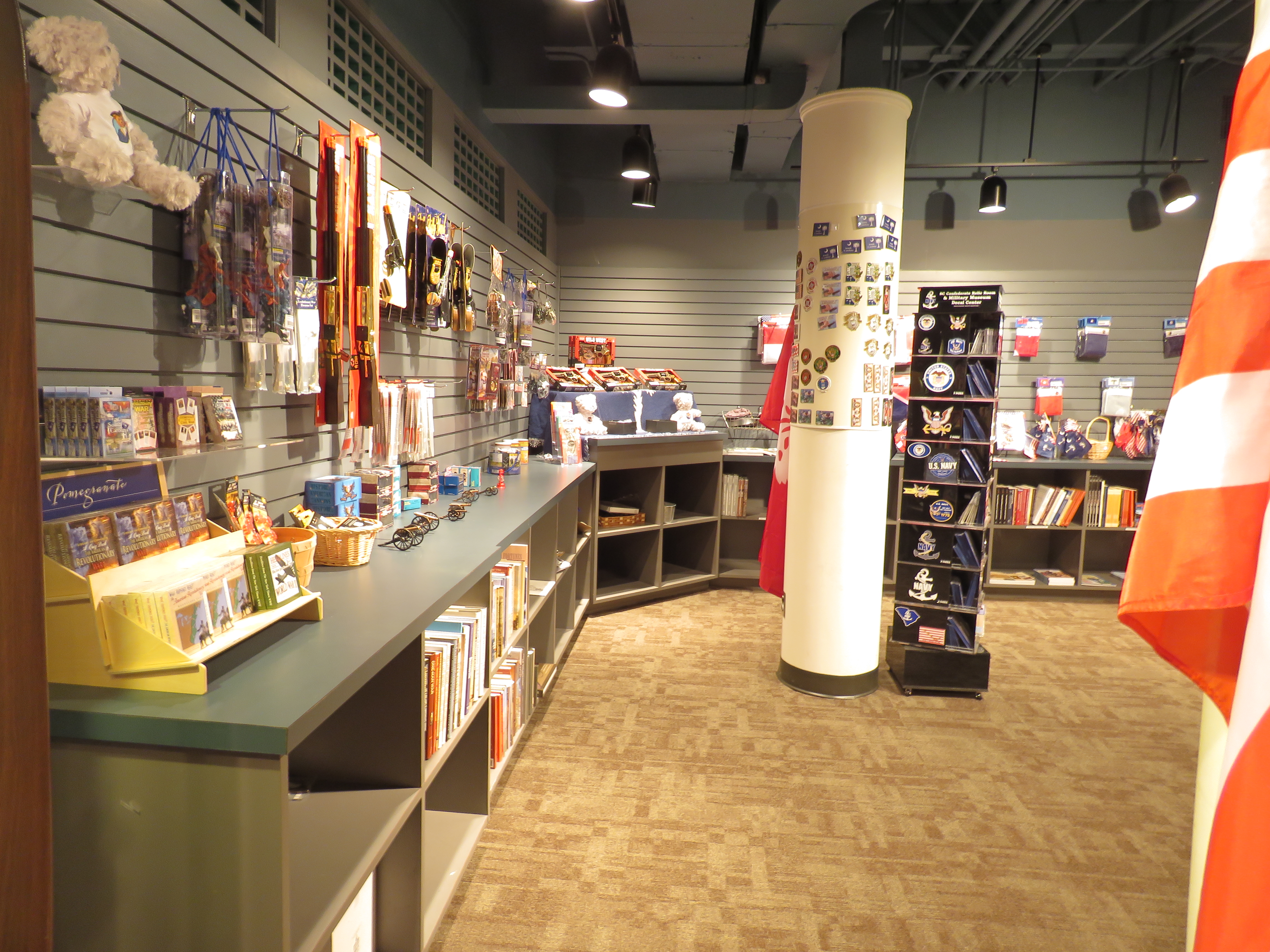 Gift Shop Gallery5